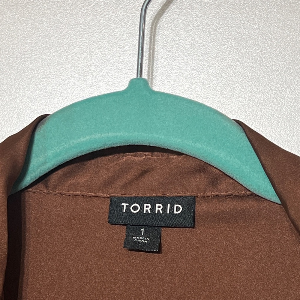 Torrid Long Sleeve Blouse Shiny Holiday Women Size 1X Bronze - Picture 3 of 6